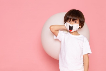 Tips agar Anak Betah Pakai Masker saat Harus Keluar Rumah