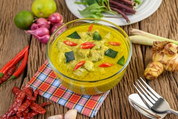 Tips Jitu agar Santan Tidak Pecah saat Dimasak