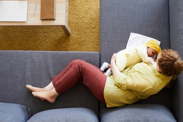 Amankah Mengonsumsi Minuman Berenergi saat Menyusui?