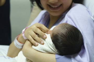Penelitian: Bayi Paling Sering Lahir di Jam-Jam Ini