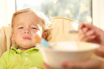 5 Kesalahan Orang Tua yang Membuat Anak Mogok Makan