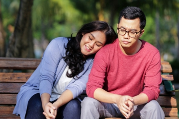 Film Milly & Mamet: Drama Komedi Kehidupan Berkeluarga