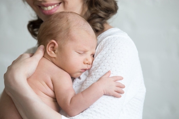 Ketahui, Mitos Seputar Merawat Bayi yang Keliru!