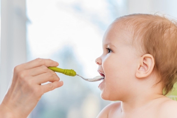 10 Rekomendasi Bubur Bayi Instan untuk Buah Hati Anda