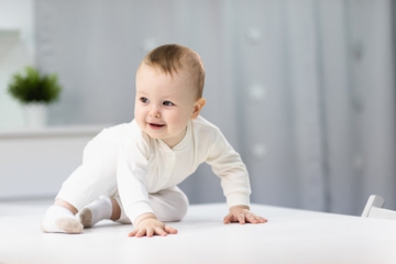50+ Ide Nama Bayi Laki-Laki Bermakna Anugerah dari Tuhan