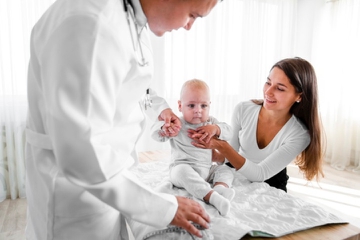 Tips Atasi Kekhawatiran Berlebih Ibu Baru pada Bayi Mereka