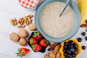 Rekomendasi Oatmeal untuk MPASI Bayi Anda