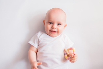 8 Rekomendasi Baby Cologne agar Bayi Tetap Segar