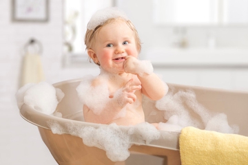 Ini Alasan Anda Tak Boleh Sembarang Memilih Produk Perawatan Bayi