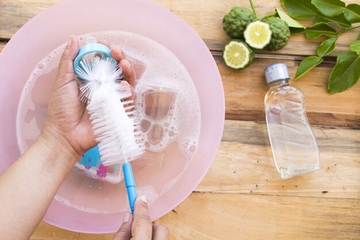 Rekomendasi Sikat Botol Bayi untuk Jaga Kebersihan Botol Si Kecil