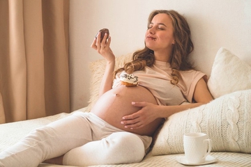 Moms, Waspadai Hal Ini saat Janin Anda Terlalu Besar!