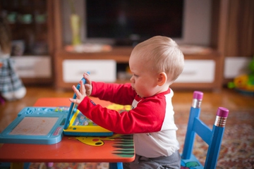 Moms, Perlukah Si Kecil Menempuh Pendidikan Prasekolah?