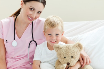 Ini 16 Subspesialisasi Dokter Anak yang Perlu Moms Tahu