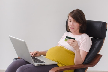 Semakin Banyak Moms dan Calon Moms Berbelanja Online