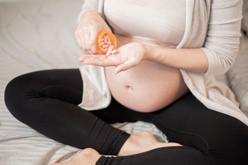 7 Rekomendasi Vitamin Terbaik untuk Ibu Hamil