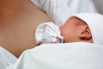 7 Cara Memberikan ASI yang Terbaik untuk Buah Hati