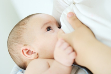 Produksi ASI Berlebih atau Hiperlaktasi, Ini Cara Mengatasinya