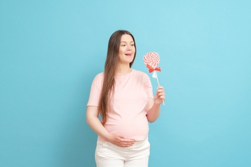 8 Hal yang Membuat Bayi Menendang saat di dalam Perut