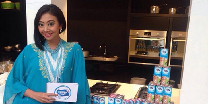 Cara Asri Welas Ajarkan Makna Ramadhan kepada Anaknya