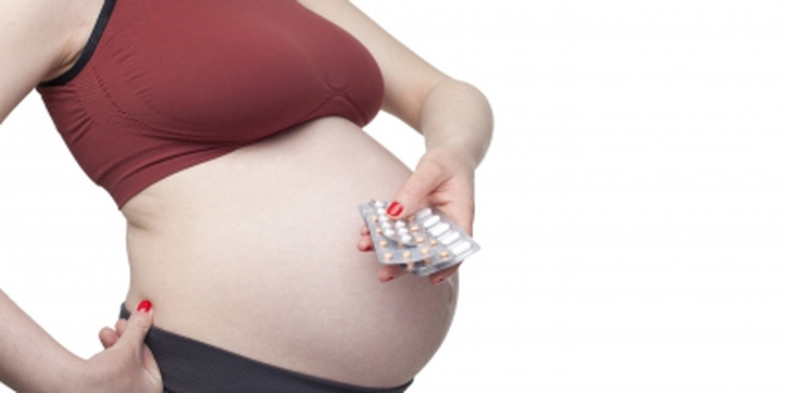 Konsumsi Vitamin Saat Hamil Bentuk Tulang Kuat Anak