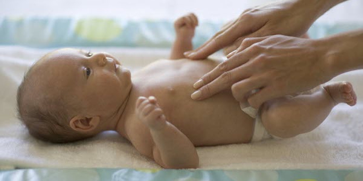 Serba-Serbi Pijat Bayi 
