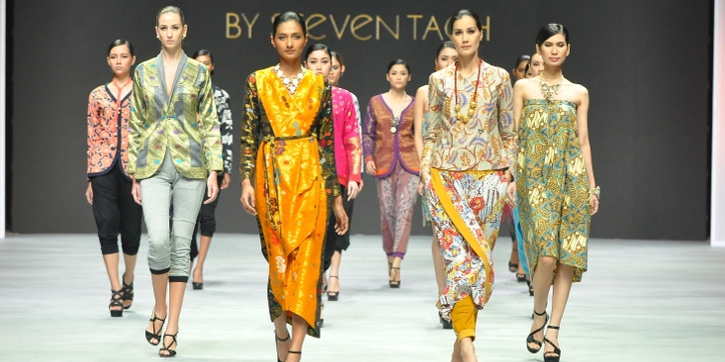 Tampil Elegan dengan Kain Nusantara