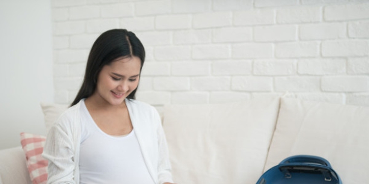 10 Barang Wajib Ada di Dalam Tas Melahirkan