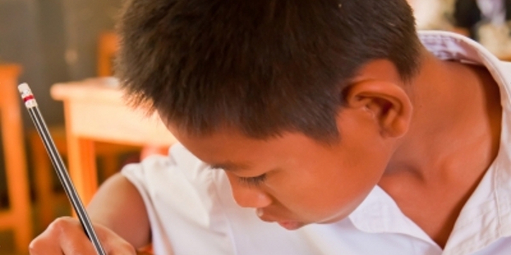Anak Jalanan Tak Boleh Putus Sekolah