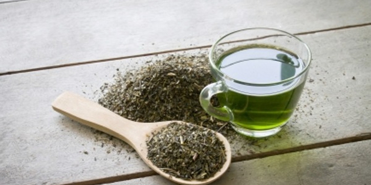 Minum Teh Hijau Setelah Melahirkan