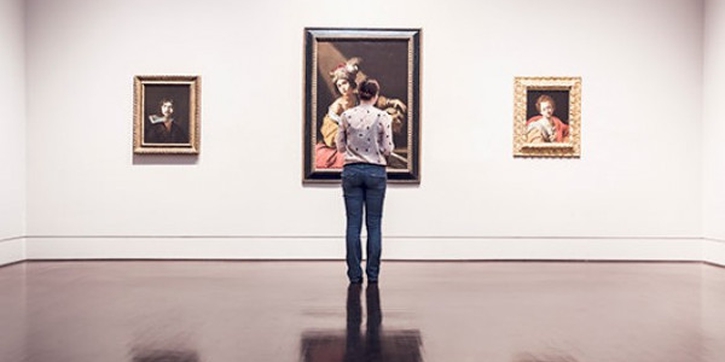 10 Tips Ibu Hamil Datang ke Art Jakarta