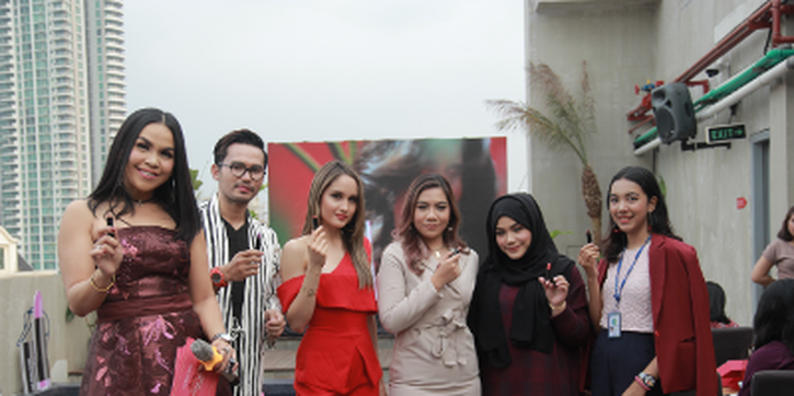 The Body Shop Rilis New Color Crush Lipstick