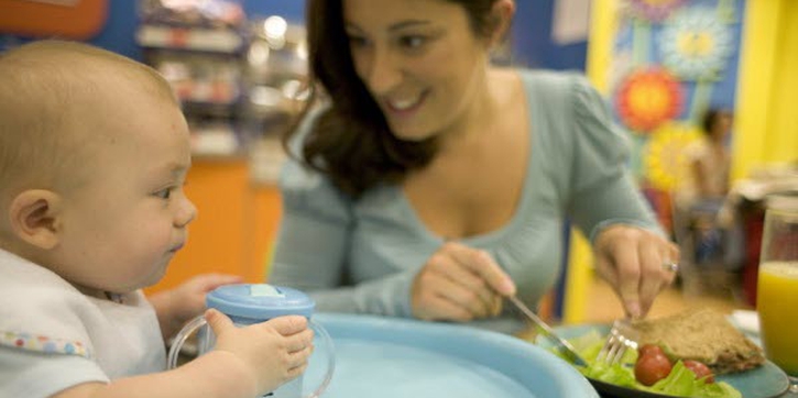 Aturan Minum Air Putih Untuk Bayi