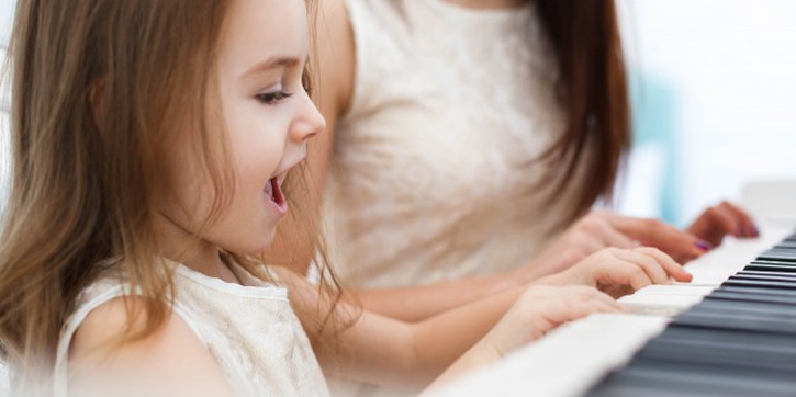 Tips Kembangkan Talenta Musik Si Kecil