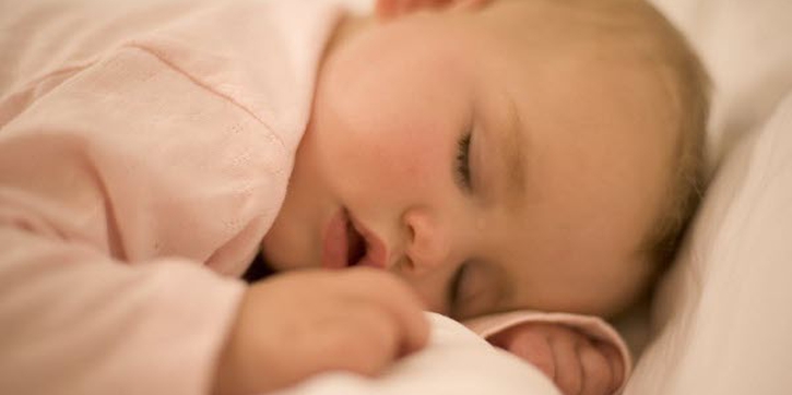 Bayi Sulit Tidur Siang