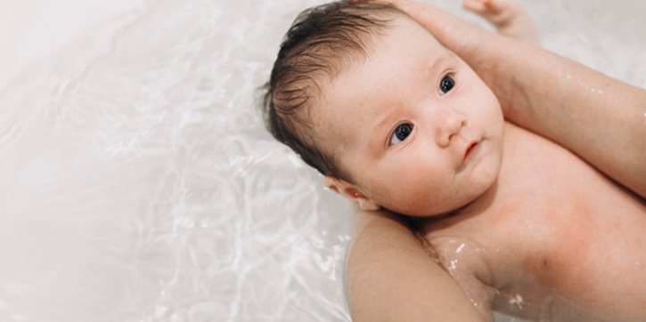 Moms, Ini Syarat Untuk Melakukan Waterbirth