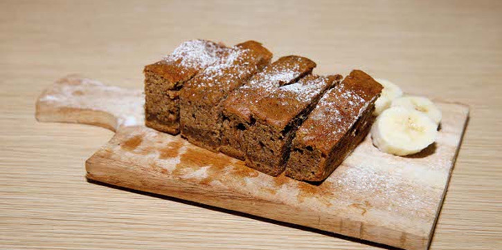 Cinnamon and Banana Cake