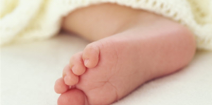 Ayah Jual Bayi Lewat E-Bay?