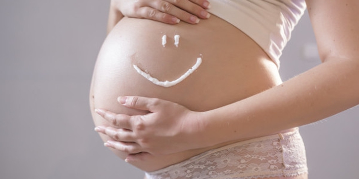 8 Rekomendasi Produk Anti Stretch Mark untuk Ibu Hamil
