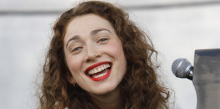 Regina Spektor Hamil Anak Pertama