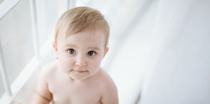 5 Tips Menjaga Bayi Tetap Nyaman di Musim Panas