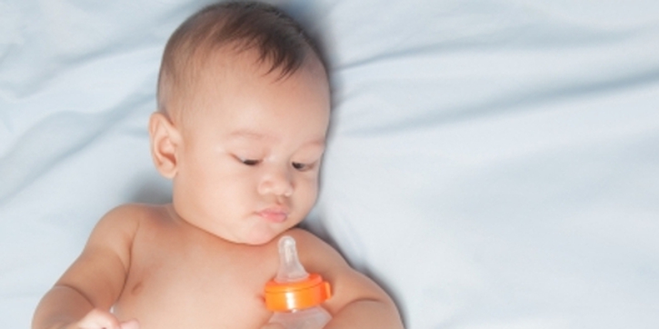 Minum Susu Dari Botol Picu Obesitas?