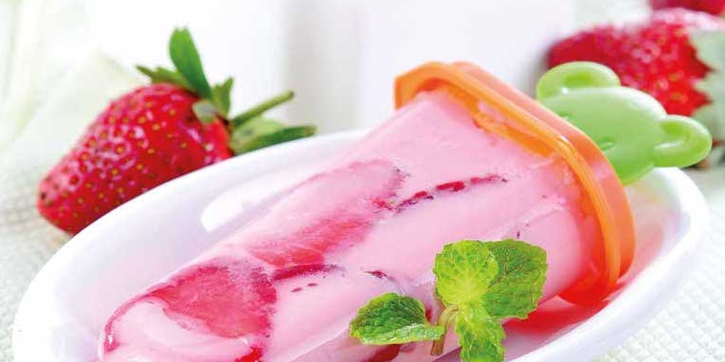 Es Lolipop Stroberi Yoghurt