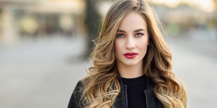 Rambut Lepek? Ini Solusi Efektifnya, Moms!