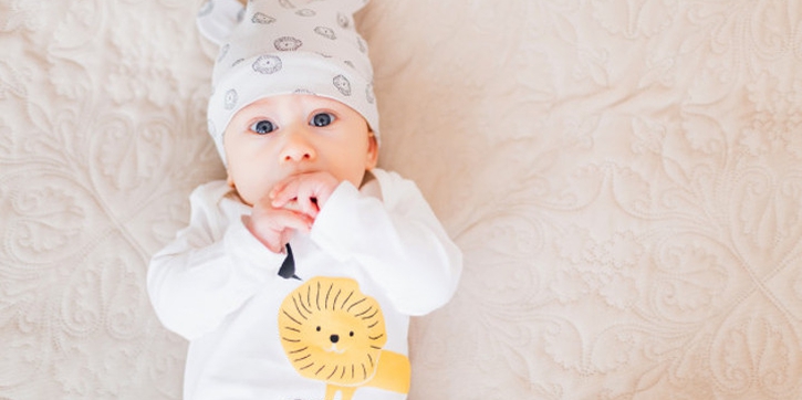 50+ Ide Nama Bayi Laki-laki Bermakna Raja atau Pangeran