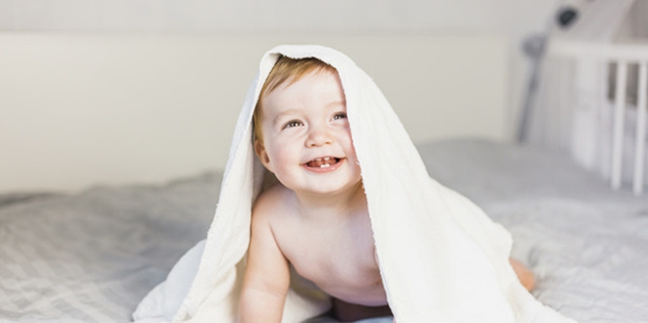 Begini Cara Mandi Kering untuk Bayi Sakit dan Newborn
