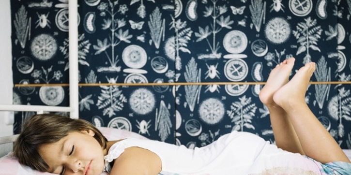 6 Trik Ampuh Agar Si Kecil Mau Tidur Tepat Waktu