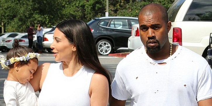 Kim Kardashian Bingung Jelaskan Pada North Soal Adiknya