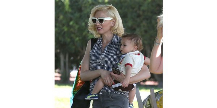 Bonding Time Gwen Stefani 