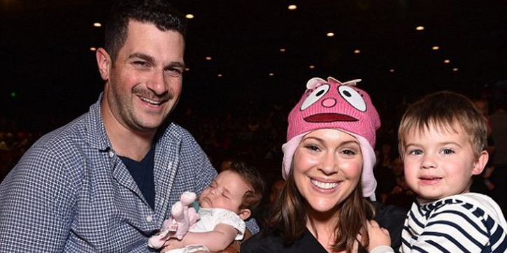 Alyssa Milano Tampil Bersama Si Kecil