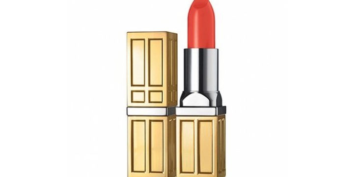 Anda Ingin Tampil Sempurna? Gunakan Lipstik ini!